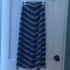 NWOT Girls Medium blue and white comfy skirt